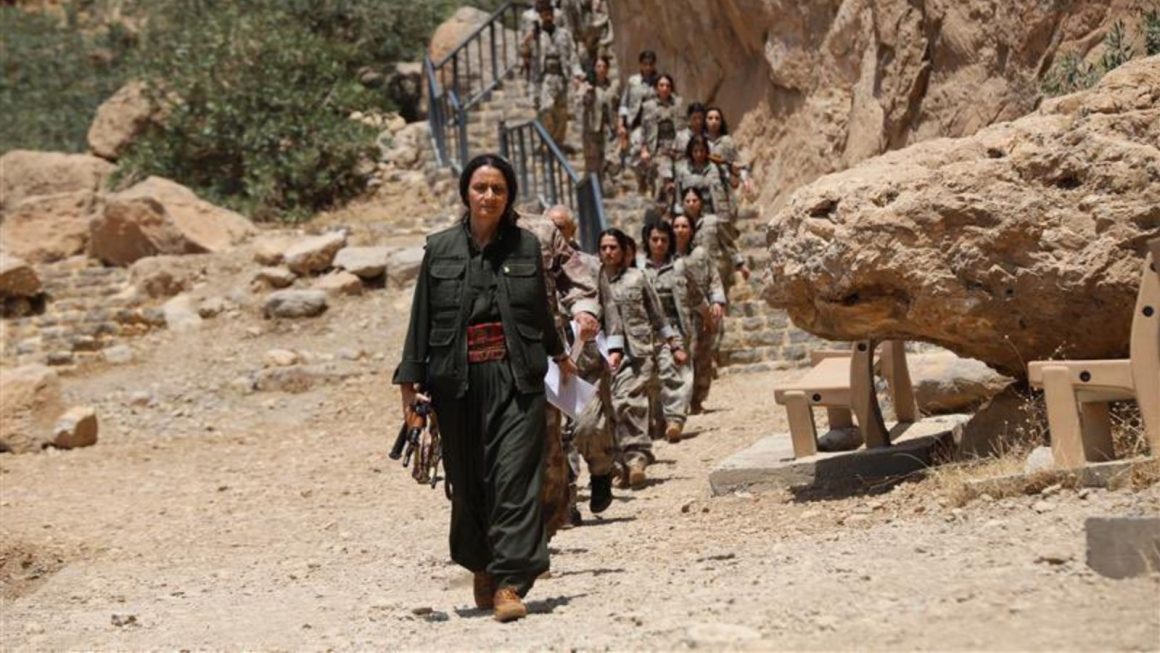 PKK silah bırakmaya başladı