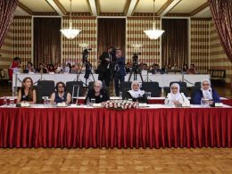 Cumartesi Anneleri ve Barış Anneleri Meclis'te