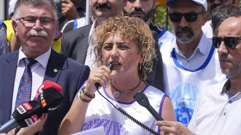 KESK Eş Genel Başkanı Ayfer Koçak_Gerçek bir sendikal anlayışı ortaya koyan bir çizgi örmemiz gerekiyor