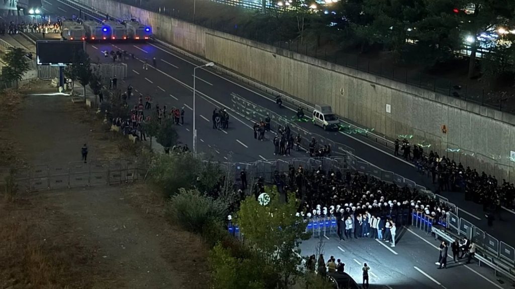 Muhalefete Yönelik Saldırılar Şiddetleniyor1