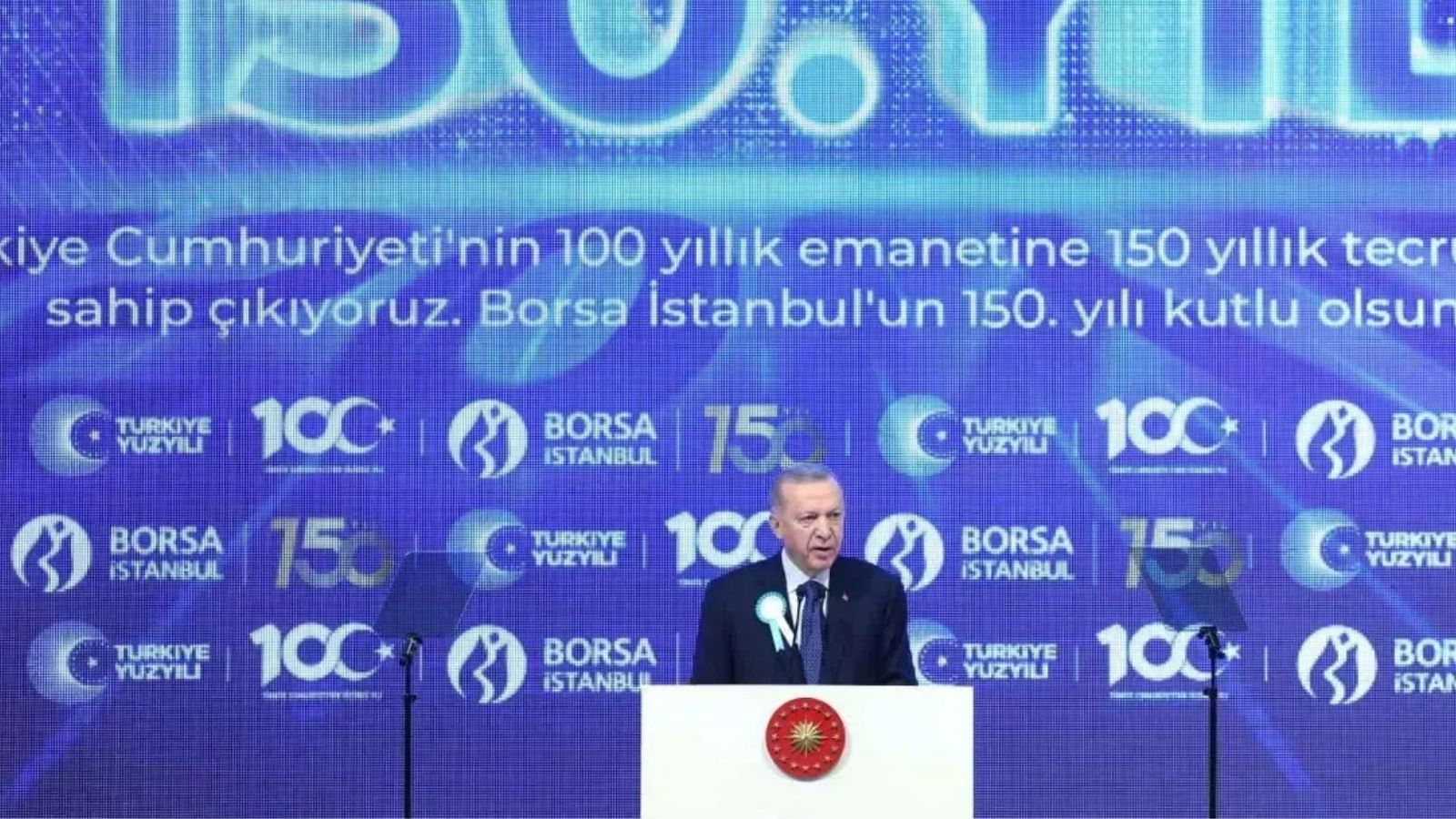 Cumhuriyet’in yıkıntıları arasında_Yeni bir kuruluşun eşiğinde