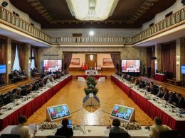 İmralı Görüşmesi Sonrası Komisyon’da Gerginlik