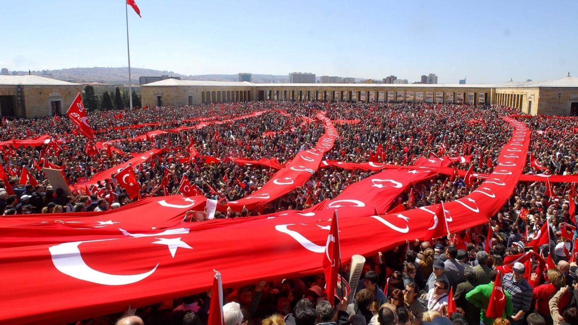 Dünyada ve Türkiye’de ulusalcı sol başarılı olabilir mi