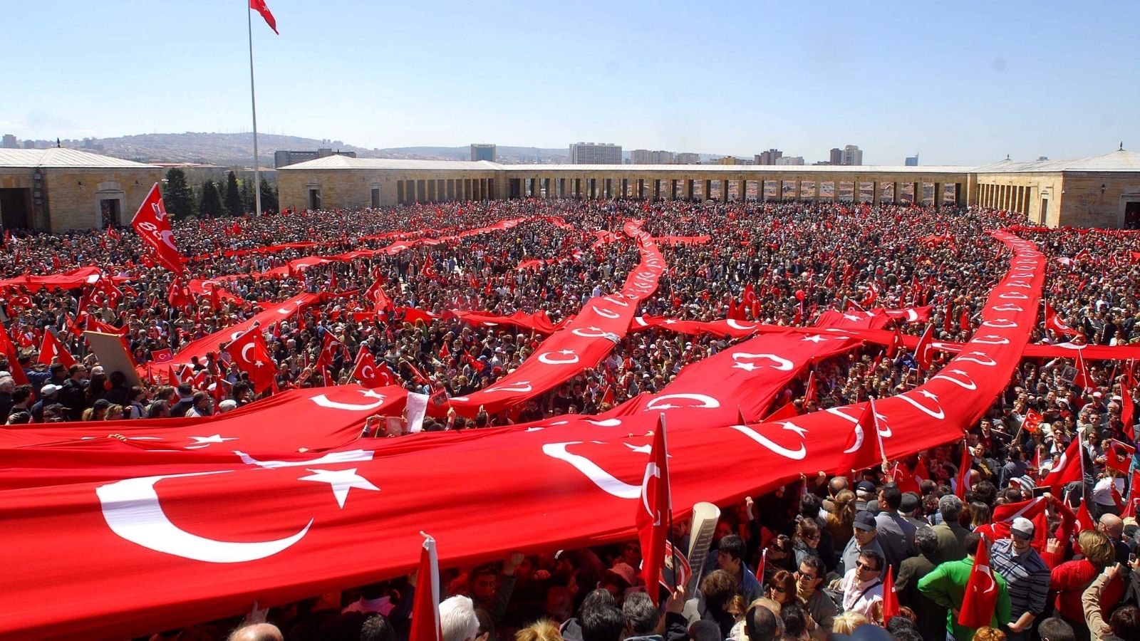 Dünyada ve Türkiye’de ulusalcı sol başarılı olabilir mi