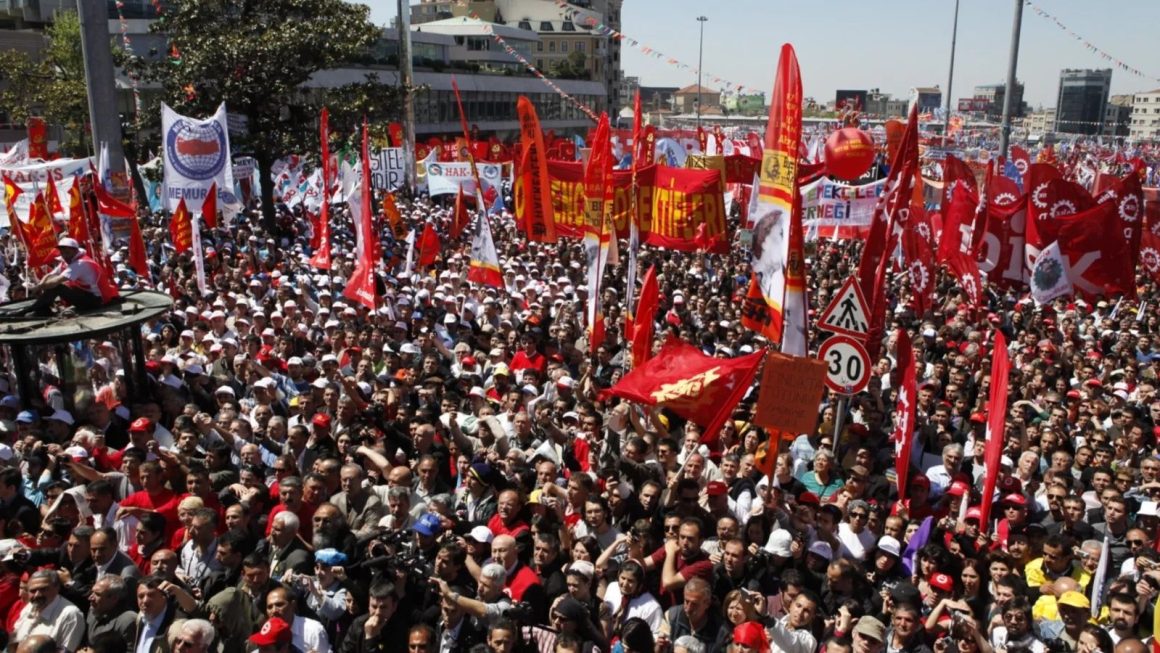 Faşizm üzerine_Direniş ve birleşik cephe